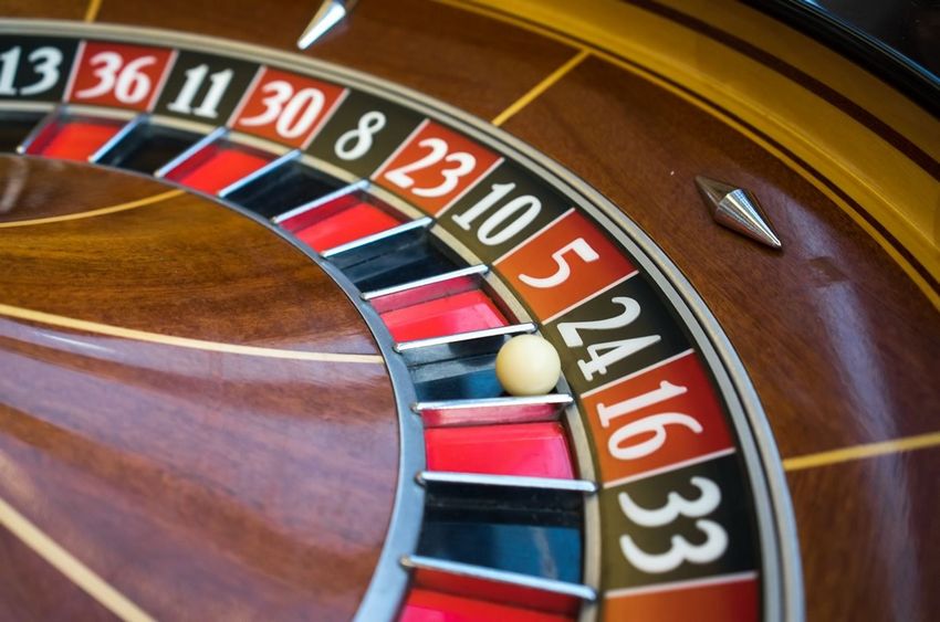 L’avenir des casinos virtuels : comment les programmes de fidélité transforment les machines à sous en expérience immersive L’avenir des casinos virtuels : comment les programmes de fidélité transforment les machines à sous en expérience immersive